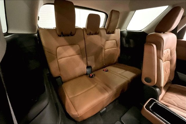 2026 Nissan Pathfinder Platinum 4WD - Captain Chairs, Accent, Cargo, Lighting Pkgs