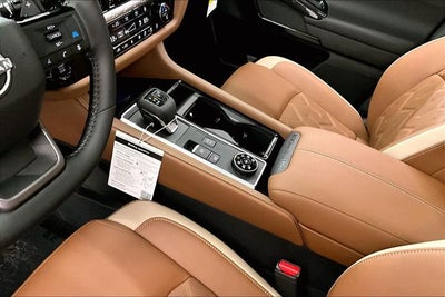 2026 Nissan Pathfinder Platinum 4WD - Captain Chairs and Cargo Packages