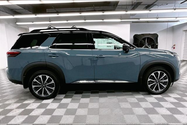 2026 Nissan Pathfinder Platinum 4WD - Captain Chairs and Cargo Packages