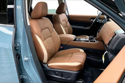 2026 Nissan Pathfinder Platinum 4WD - Captain Chairs and Cargo Packages