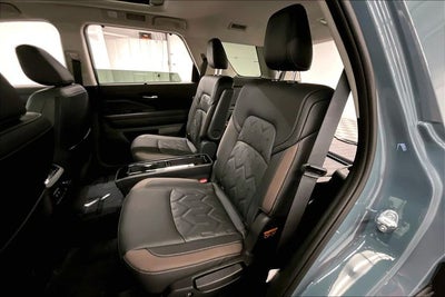 2026 Nissan Pathfinder Platinum 4WD - Captain Chairs, Accent, Cargo, Lighting Pkgs