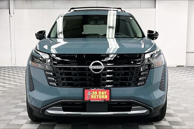 2026 Nissan Pathfinder Platinum 4WD - Captain Chairs, Accent, Cargo, Lighting Pkgs