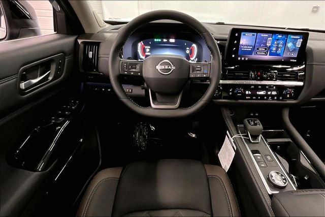 2026 Nissan Pathfinder Platinum 4WD - Captain Chairs, Accent, Cargo, Lighting Pkgs