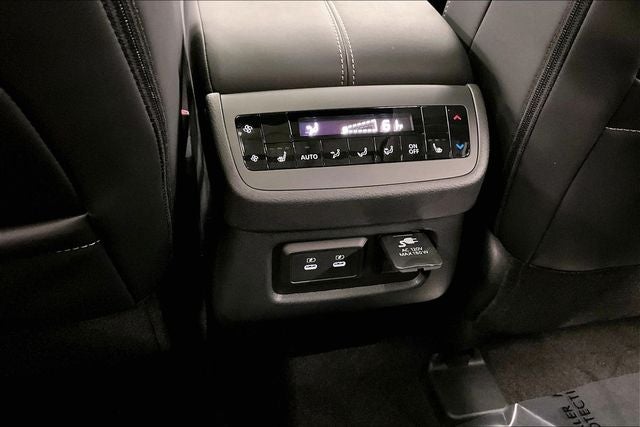 2026 Nissan Pathfinder Platinum 4WD - Captain Chairs, Accent, Cargo, Lighting Pkgs