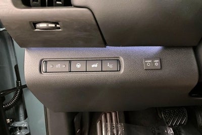2026 Nissan Pathfinder Platinum 4WD - Captain Chairs, Accent, Cargo, Lighting Pkgs