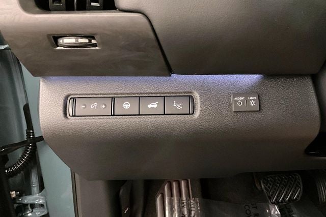 2026 Nissan Pathfinder Platinum 4WD - Captain Chairs, Accent, Cargo, Lighting Pkgs