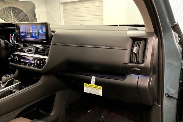 2026 Nissan Pathfinder Platinum 4WD - Captain Chairs, Accent, Cargo, Lighting Pkgs