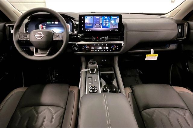 2026 Nissan Pathfinder Platinum 4WD - Captain Chairs, Accent, Cargo, Lighting Pkgs