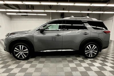 2023 Nissan Pathfinder Platinum 4x4 - Pano Roof - Htd/Cooled Leather