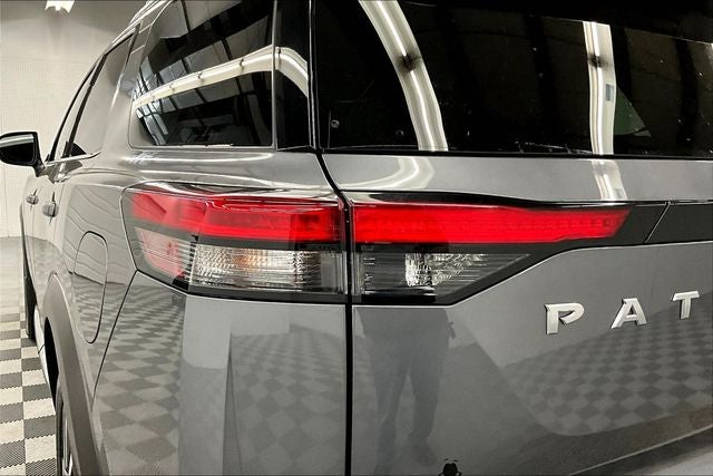 2023 Nissan Pathfinder Platinum 4x4 - Pano Roof - Htd/Cooled Leather