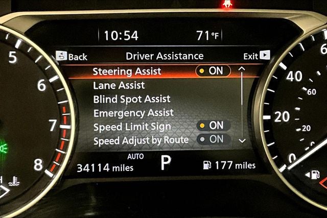 2023 Nissan Pathfinder Platinum 4x4 - Pano Roof - Htd/Cooled Leather