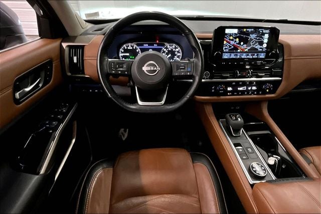 2023 Nissan Pathfinder Platinum 4x4 - Pano Roof - Htd/Cooled Leather