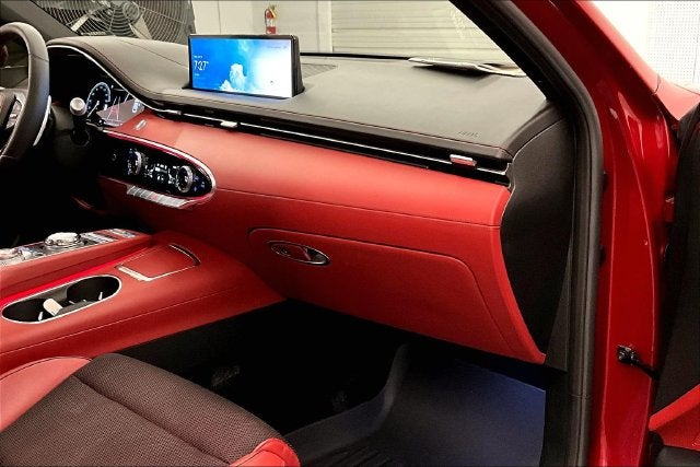 2024 Genesis GV70 2.5T AWD-Pano Roof-Adaptive Cruise-Htd/Cooled Seats