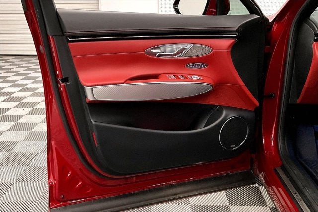 2024 Genesis GV70 2.5T AWD-Pano Roof-Adaptive Cruise-Htd/Cooled Seats