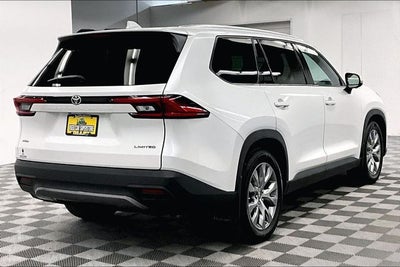 2024 Toyota Grand Highlander XLE AWD-Pano Roof-Adaptive Cruise-Htd/Cooled Leather