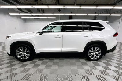 2024 Toyota Grand Highlander XLE AWD-Pano Roof-Adaptive Cruise-Htd/Cooled Leather