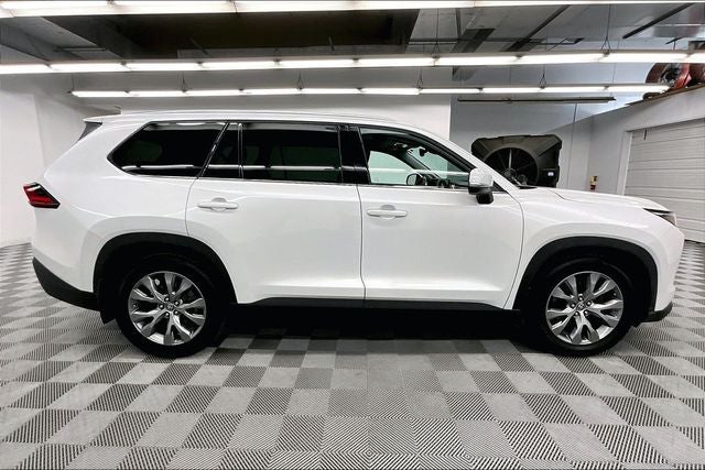2024 Toyota Grand Highlander XLE AWD-Pano Roof-Adaptive Cruise-Htd/Cooled Leather
