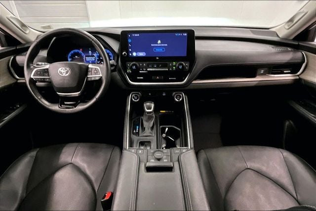 2024 Toyota Grand Highlander XLE AWD-Pano Roof-Adaptive Cruise-Htd/Cooled Leather