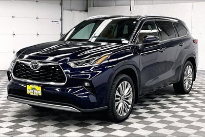2022 Toyota Highlander Platinum AWD - Pano Roof - Htd/Cooled Leather