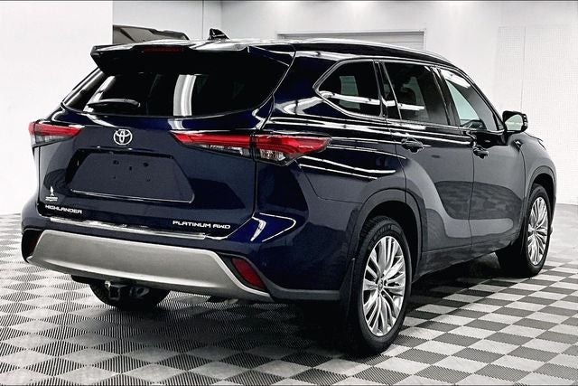 2022 Toyota Highlander Platinum AWD - Pano Roof - Htd/Cooled Leather