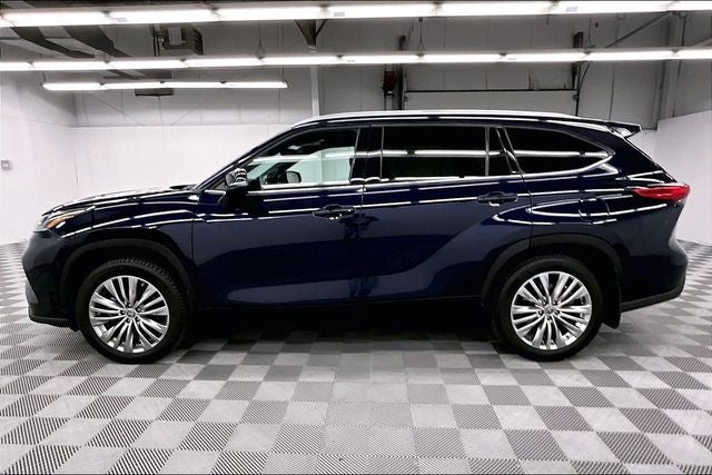 2022 Toyota Highlander Platinum AWD - Pano Roof - Htd/Cooled Leather