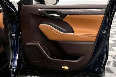 2022 Toyota Highlander Platinum AWD - Pano Roof - Htd/Cooled Leather