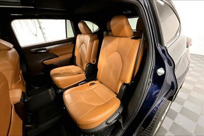 2022 Toyota Highlander Platinum AWD - Pano Roof - Htd/Cooled Leather