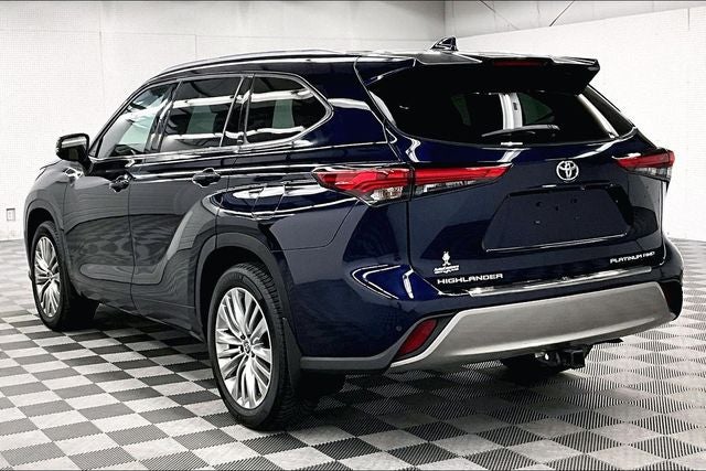 2022 Toyota Highlander Platinum AWD - Pano Roof - Htd/Cooled Leather