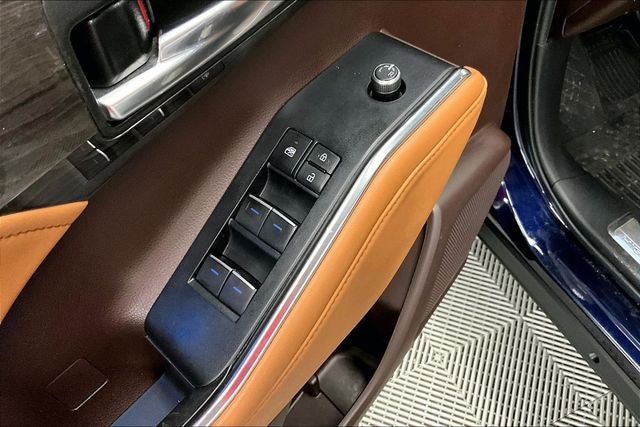 2022 Toyota Highlander Platinum AWD - Pano Roof - Htd/Cooled Leather