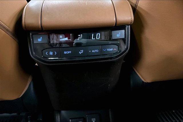 2022 Toyota Highlander Platinum AWD - Pano Roof - Htd/Cooled Leather