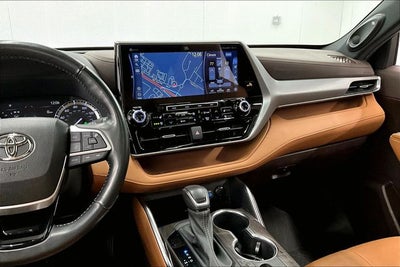 2022 Toyota Highlander Platinum AWD - Pano Roof - Htd/Cooled Leather