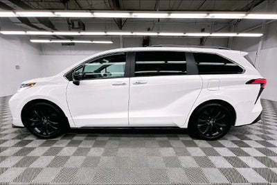2022 Toyota Sienna XSE Sunroof-Adaptive Cruise-Htd Seats