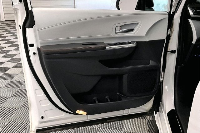 2022 Toyota Sienna XSE Sunroof-Adaptive Cruise-Htd Seats