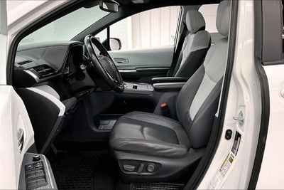 2022 Toyota Sienna XSE Sunroof-Adaptive Cruise-Htd Seats