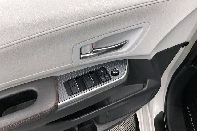 2022 Toyota Sienna XSE Sunroof-Adaptive Cruise-Htd Seats