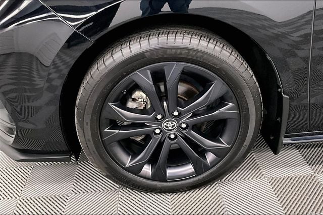 2023 Toyota Sienna XSE 8 Passenger