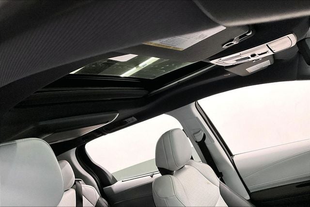 2023 Toyota Sienna XSE 8 Passenger
