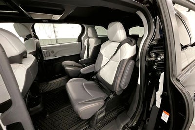 2023 Toyota Sienna XSE 8 Passenger