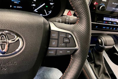 2023 Toyota Sienna XSE 8 Passenger