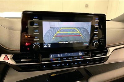 2023 Toyota Sienna XSE 8 Passenger