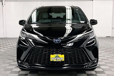 2023 Toyota Sienna XSE 8 Passenger
