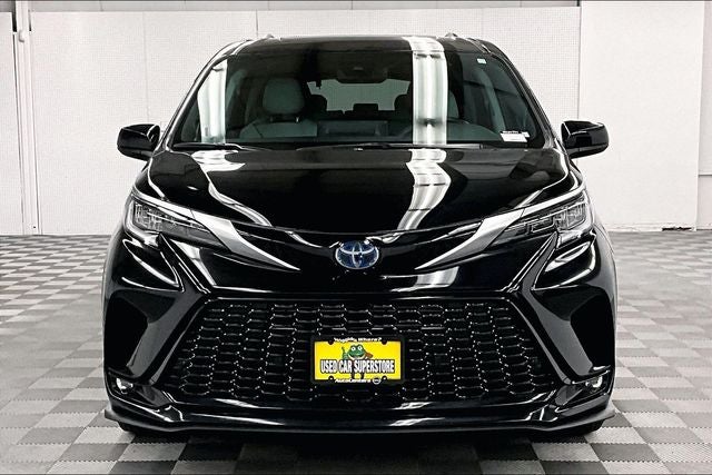 2023 Toyota Sienna XSE 8 Passenger