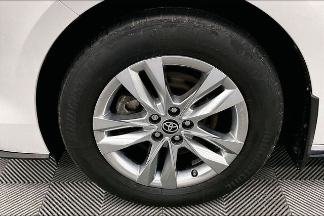 2022 Toyota Sienna Limited 7 Passenger