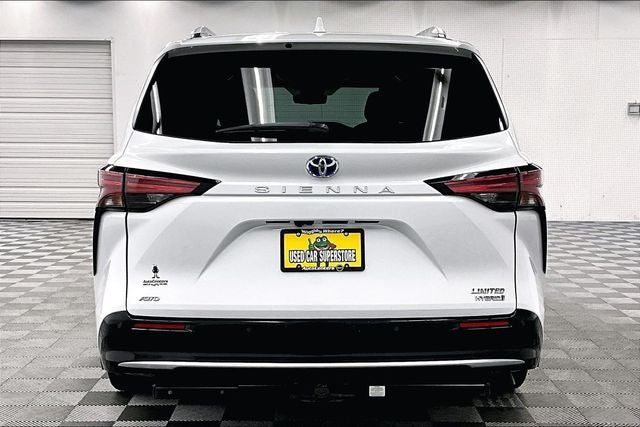 2022 Toyota Sienna Limited 7 Passenger