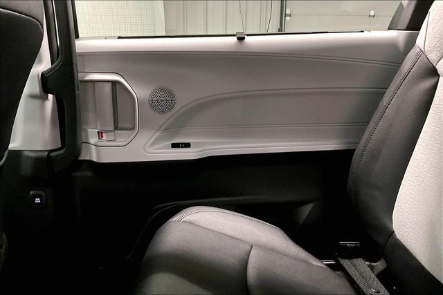 2025 Toyota Sienna XSE AWD - Sunroof - Adaptive Cruise - Htd Seats