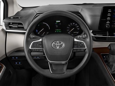 2025 Toyota Sienna Base