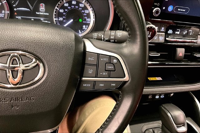 2023 Toyota Highlander XSE Sunroof-Adaptive Cruise-Htd Leather