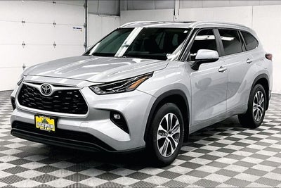 2024 Toyota Highlander XLE
