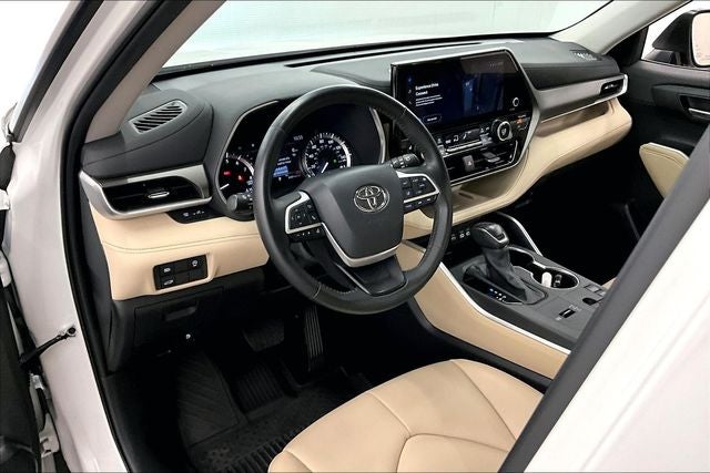 2024 Toyota Highlander XLE Sunroof - Adaptive Cruise - Htd Seats
