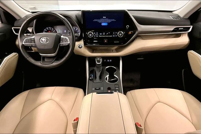 2024 Toyota Highlander XLE Sunroof - Adaptive Cruise - Htd Seats
